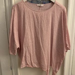 BeachLunchLounge Collection side tie linen tee